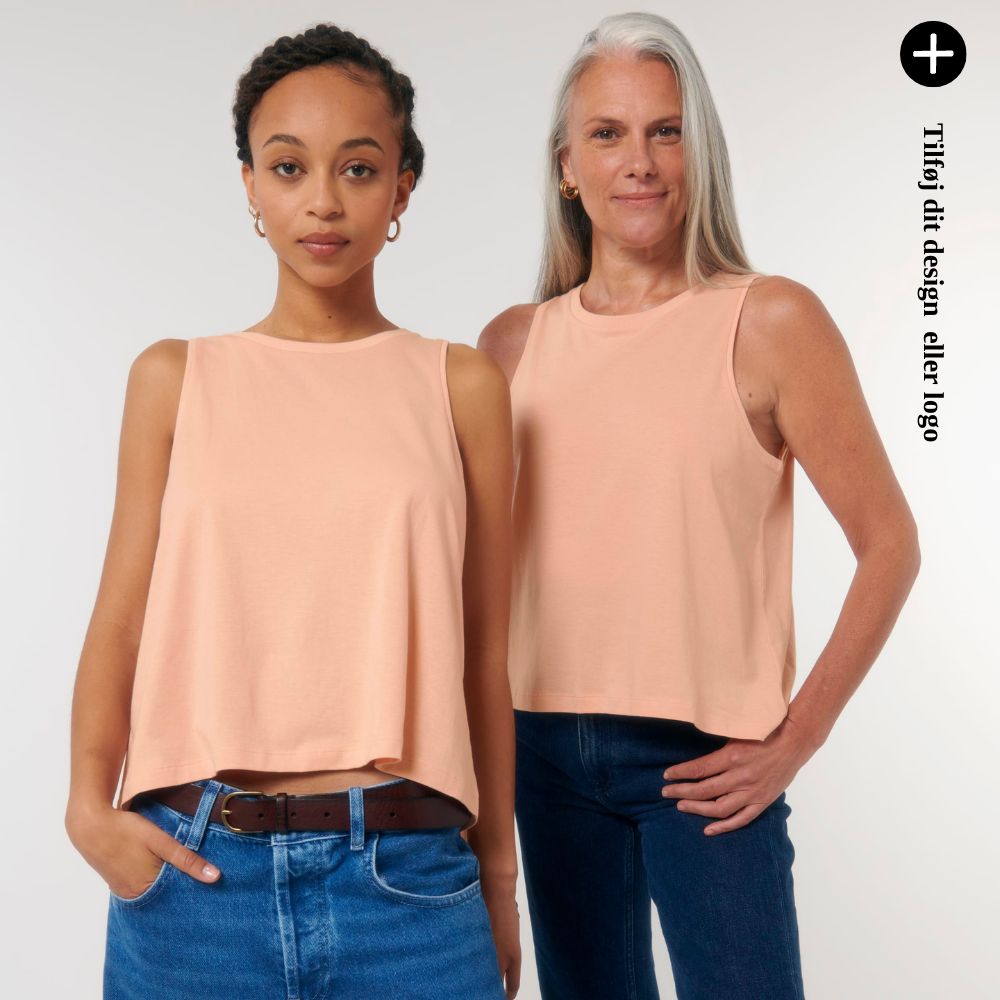 to personer iført lyserøde tank tops. Tilføj dit design eller logo.